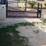 1 Apartment